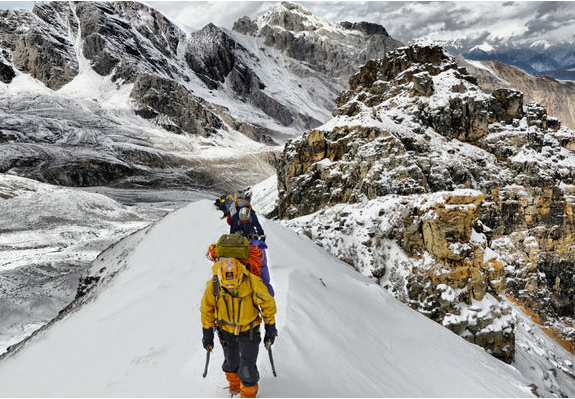 Ruiniu Clothing & HELLY HANSEN: Revolutionizing Customized Outdoor Apparel for Kids & Beyond