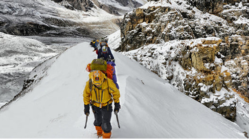 Ruiniu Clothing & HELLY HANSEN: Revolutionizing Customized Outdoor Apparel for Kids & Beyond