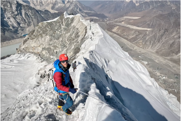 What Factors Influence the Price of Down Jackets?