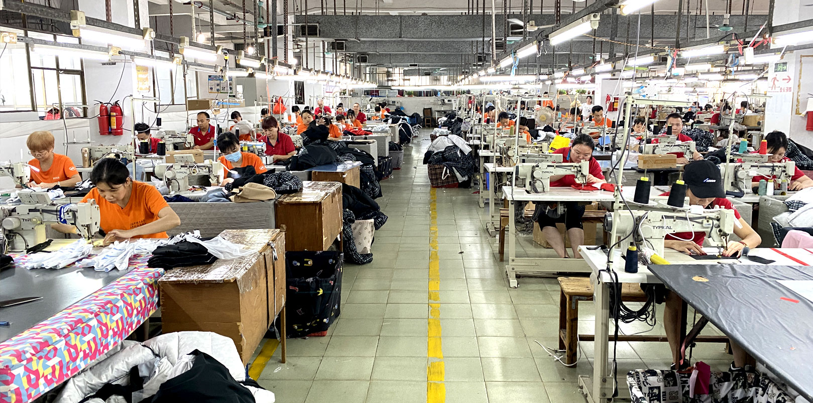 How to Choose a Professional Outdoor Jacket Manufacturer?