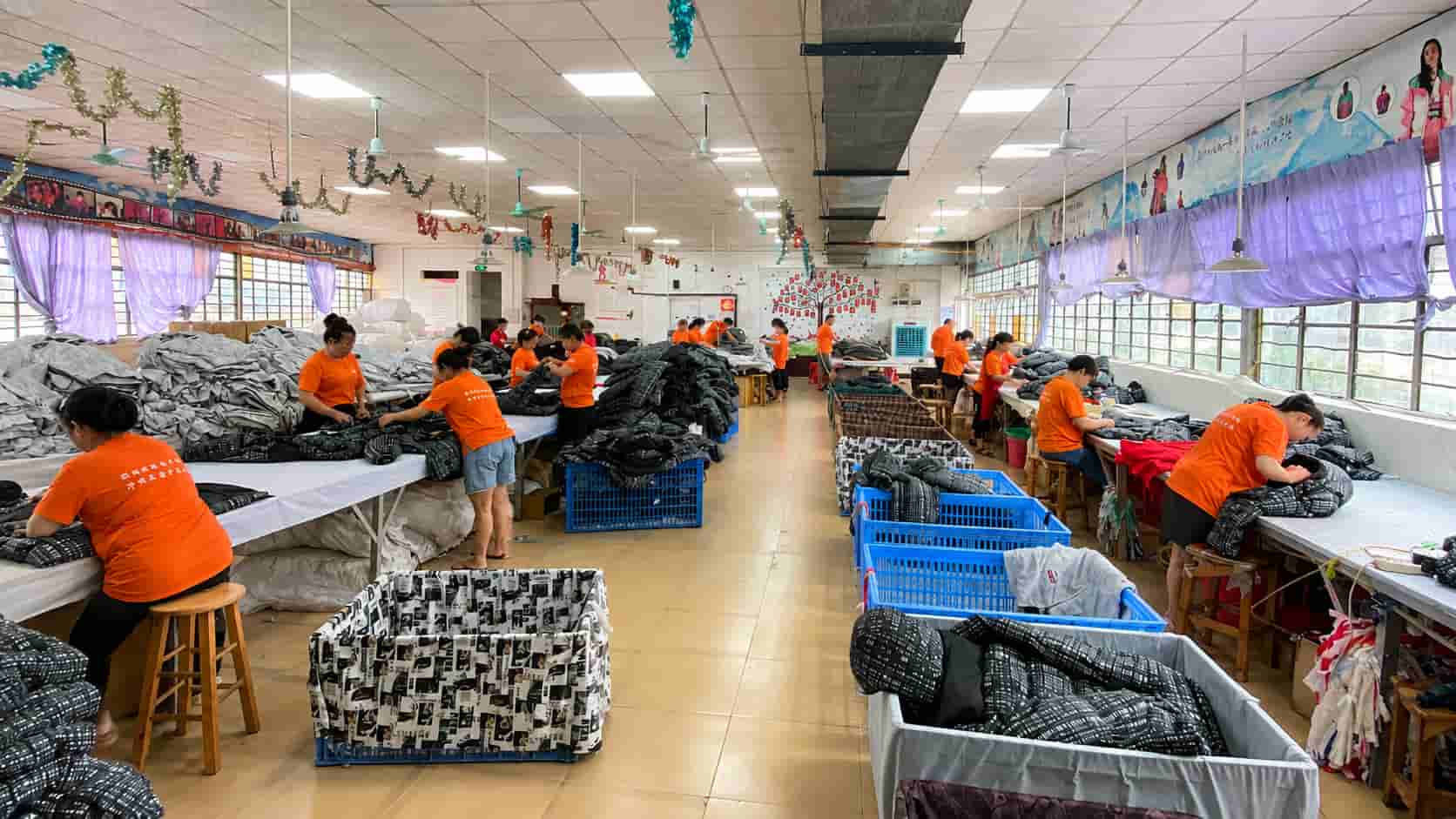 How Do Jacket Manufacturers Control Quality Before Bulk Shipment
